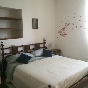 https://casa-elena-la-spezia.hotelitalianriviera.com
